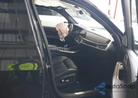 2020 BMW X7 M50I z USA, uszkodzony, nr VIN 5UXCX6C02L9B40995